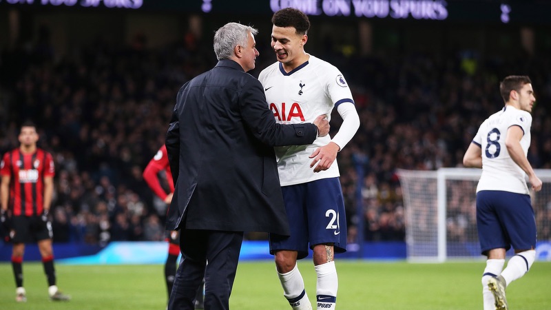 Nếu Dele Alli nghe theo Mourinho, mọi chuyện có thể đã khác. Cầu thủ Dele Alli - Một thần đồng sụp đổ đáng tiếc