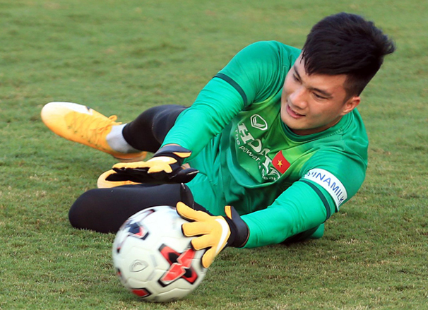 Thủ môn được HLV Park Hang-seo bổ sung phút chót vào danh sách đi UAE là  ai? - Báo và Đài Phát thanh Truyền hình Lạng Sơn