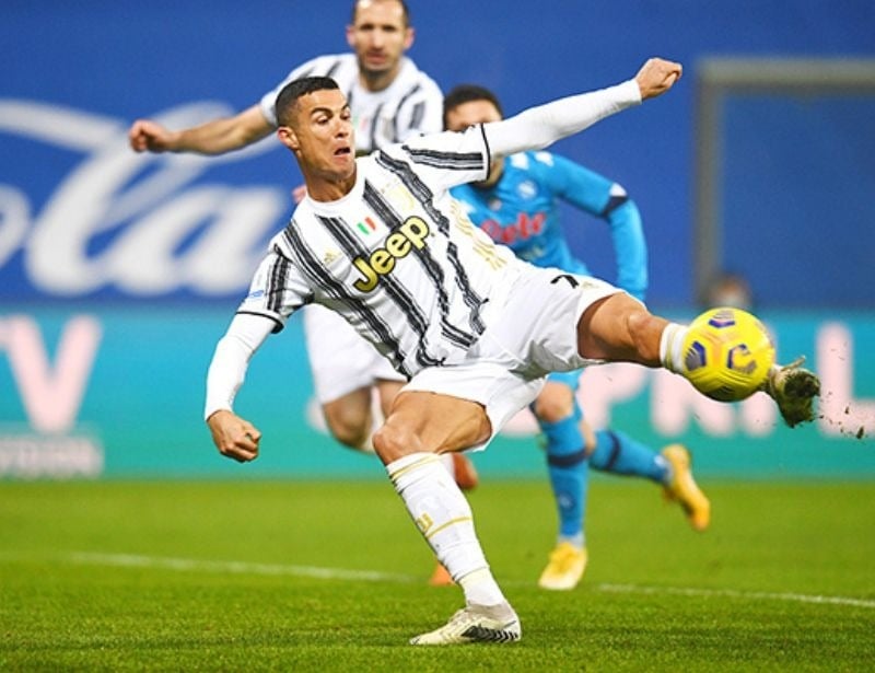 Tiền Đạo Là Gì? Vai Trò Và Tầm Quan Trọng Trong Bóng Đá