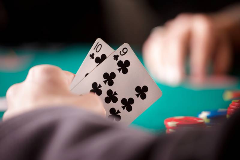 Cách Lựa Chọn Starting Hand Chuẩn Khi Chơi Poker Từ Ban Đầu