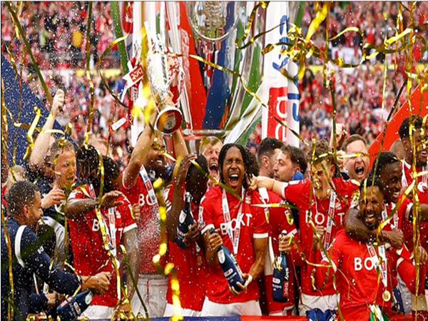 Câu lạc bộ Nottingham: Huyền thoại trở lại Premier League