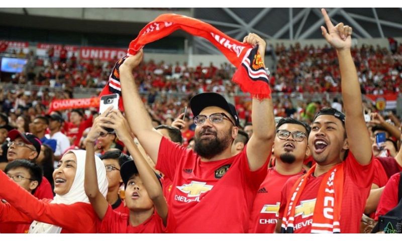 Manucian Là Gì? Giải Mã Biệt Danh Của Cộng Đồng Cổ Động Viên MU