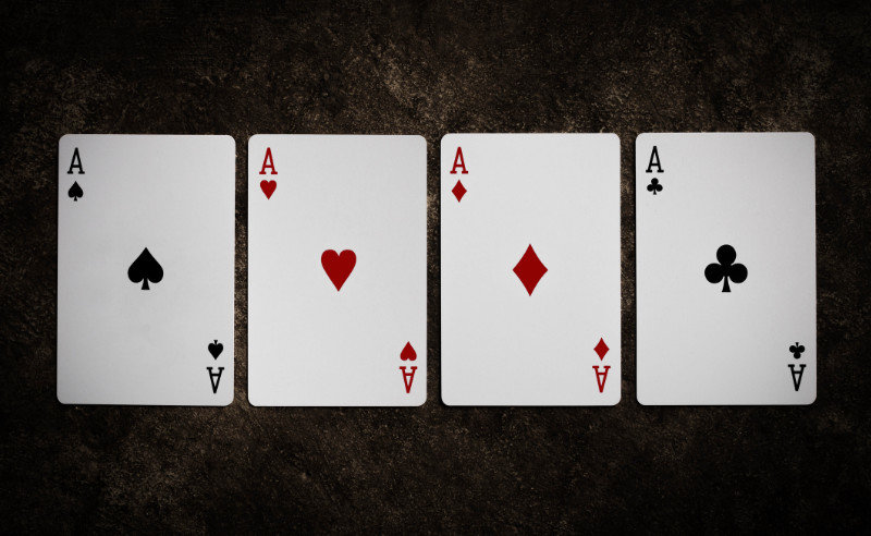 tứ quý Tiếng Anh là gì