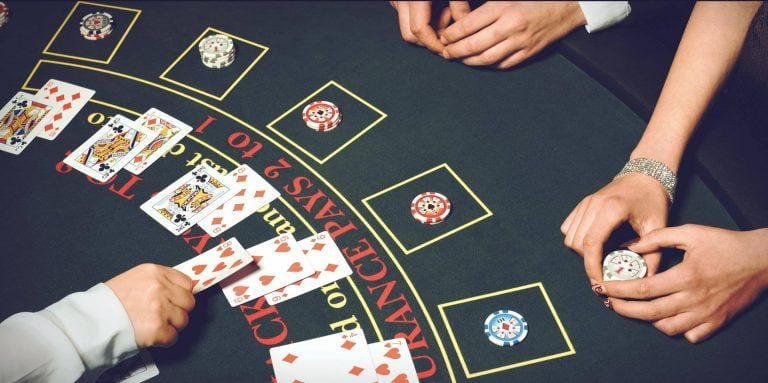 Cách Đánh Gấp Thếp Baccarat Hiệu Quả Và Lưu Ý Cần Biết