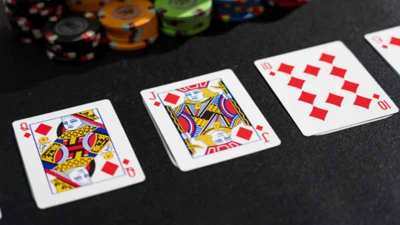 3 tiên với liêng cái nào mạnh hơn? Hướng dẫn phân định thắng thua chuẩn nhất - Top Game