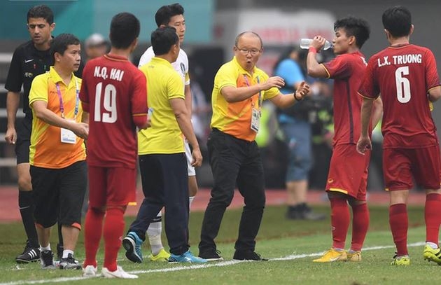 Kỹ Thuật Nép Góc: Bí Quyết Cản Phá Đỉnh Cao Của Thủ Môn