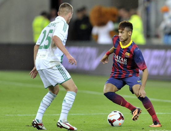 Kỹ Thuật Rainbow Flick: Nghệ Thuật “Vẽ Cầu Vồng” Trên Sân Cỏ