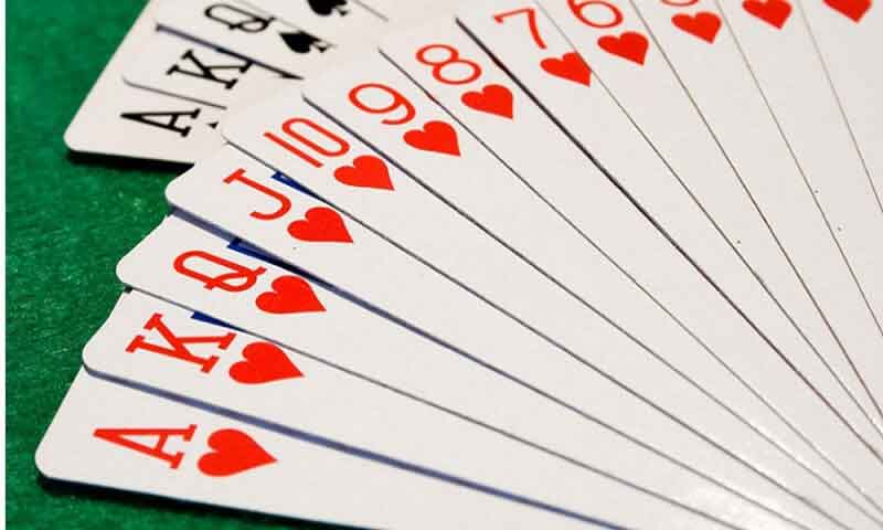 Giải thích luật ăn trắng trong Tiến lên miền Nam