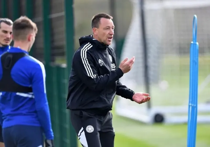 John Terry: Huyền thoại phòng ngự của bóng đá Anh