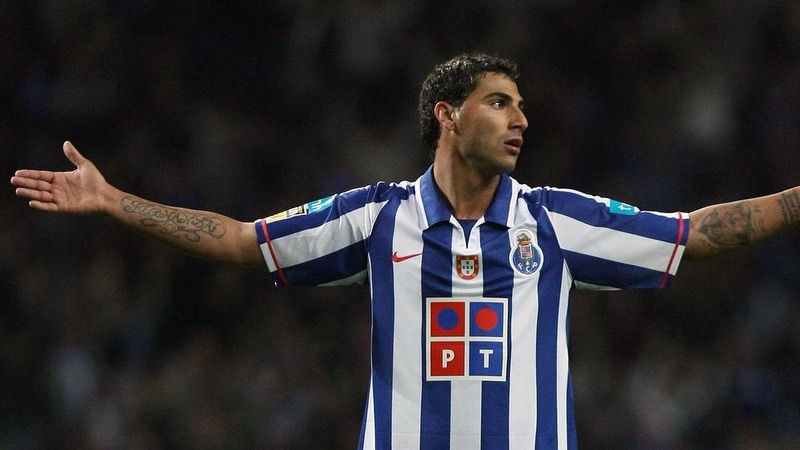 Cầu thủ Ricardo Quaresma - Những cú trivela ảo diệu