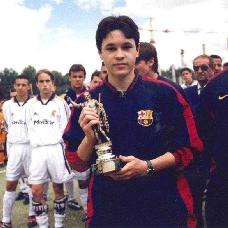 Tuổi thơ và xuất phát điểm của Iniesta