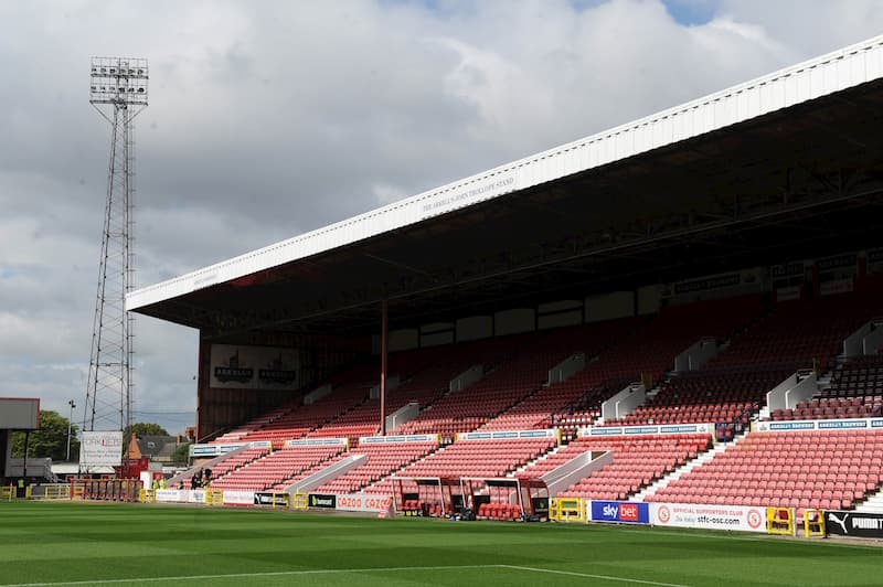 Khán đài Stratton Bank nơi đặt đồng hồ Rolex