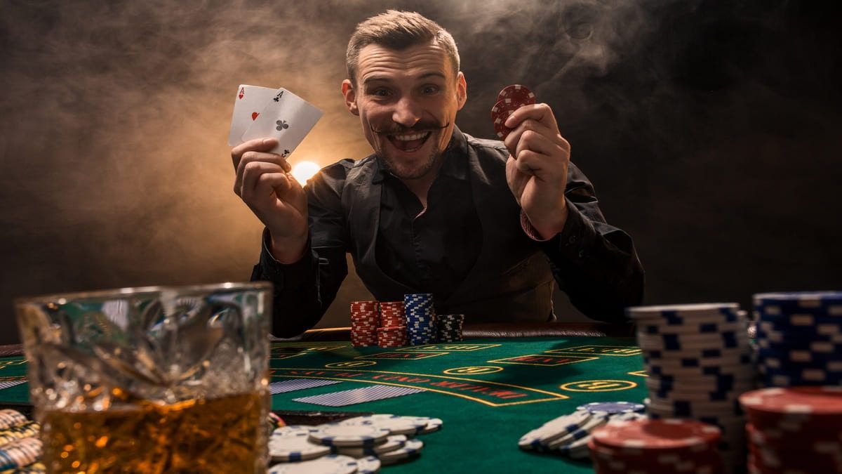 Cách chơi hiệu quả khi đối đầu với người chơi chiến thuật limp trong poker  | Natural8